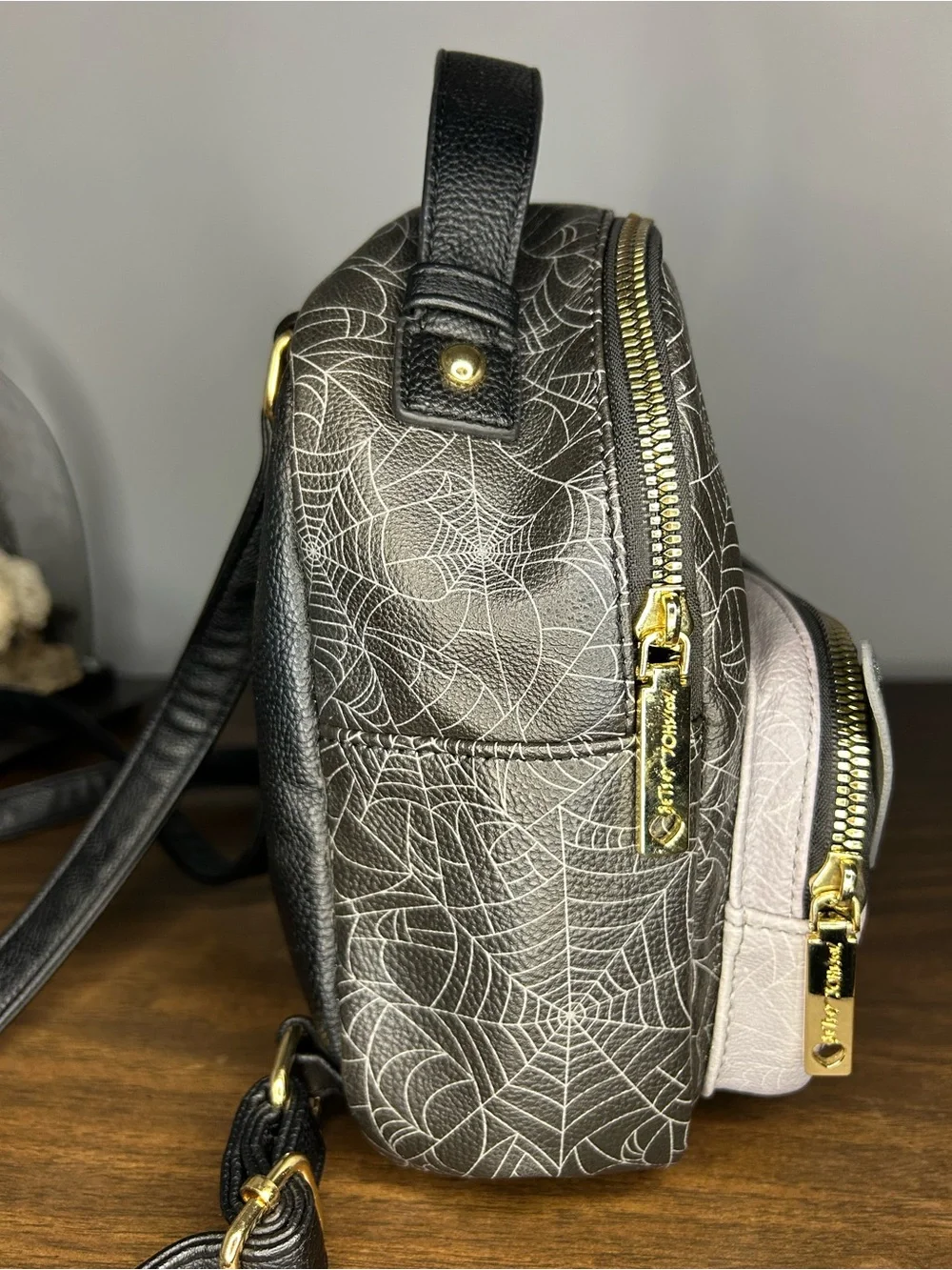 Betsey Johnson betsey johnson